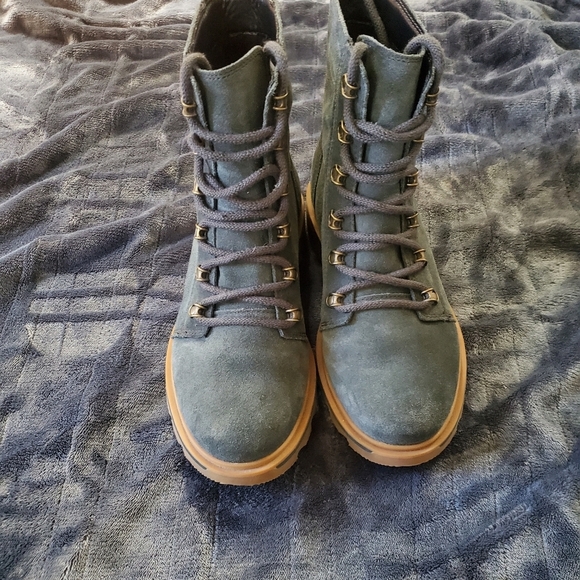 Sorel woman's Lennox suede gray waterproof lace up boots,size 8.5 - Picture 7 of 11
